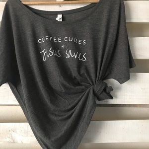 Like new, flowy graphic T-shirt